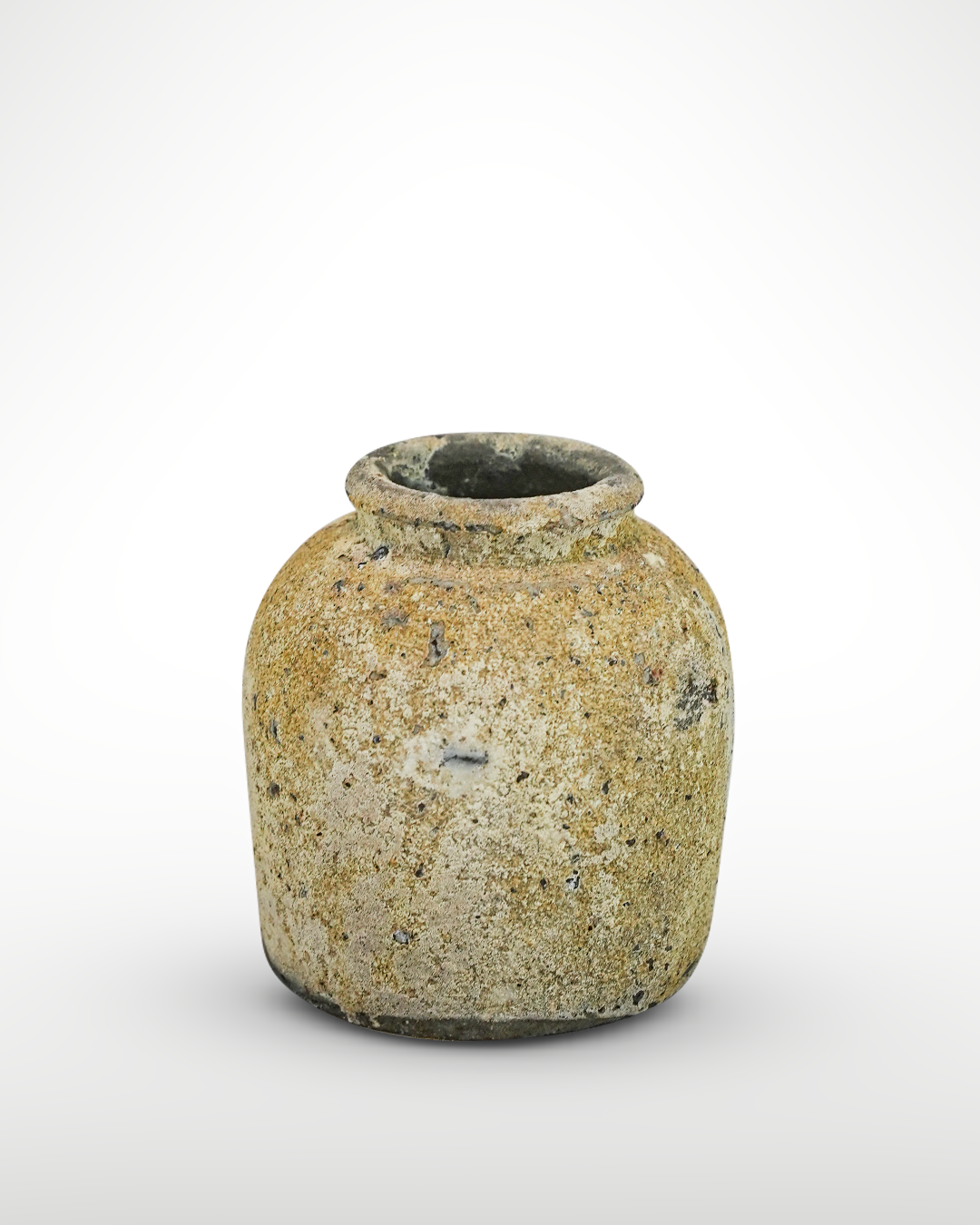Texture VASOS 57 - Name ROW MEDIAN  - OD_W 6.1_2” Po  1.1_2” Ht.  13” Base 5” Weight 8 LB” Texture Savana